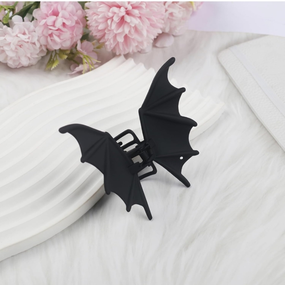 Black Bat Wing Hair Clip NIP - Picture 7 of 7